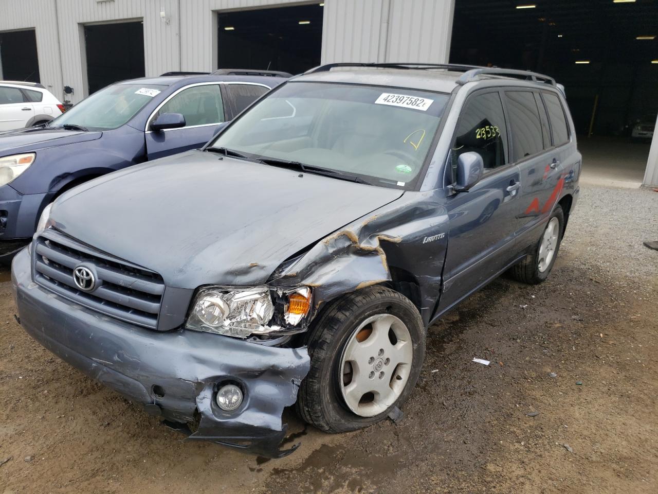 Photo 2 from auction – 2006 TOYOTA HIGHLANDER with VIN JTEDP21A960096893