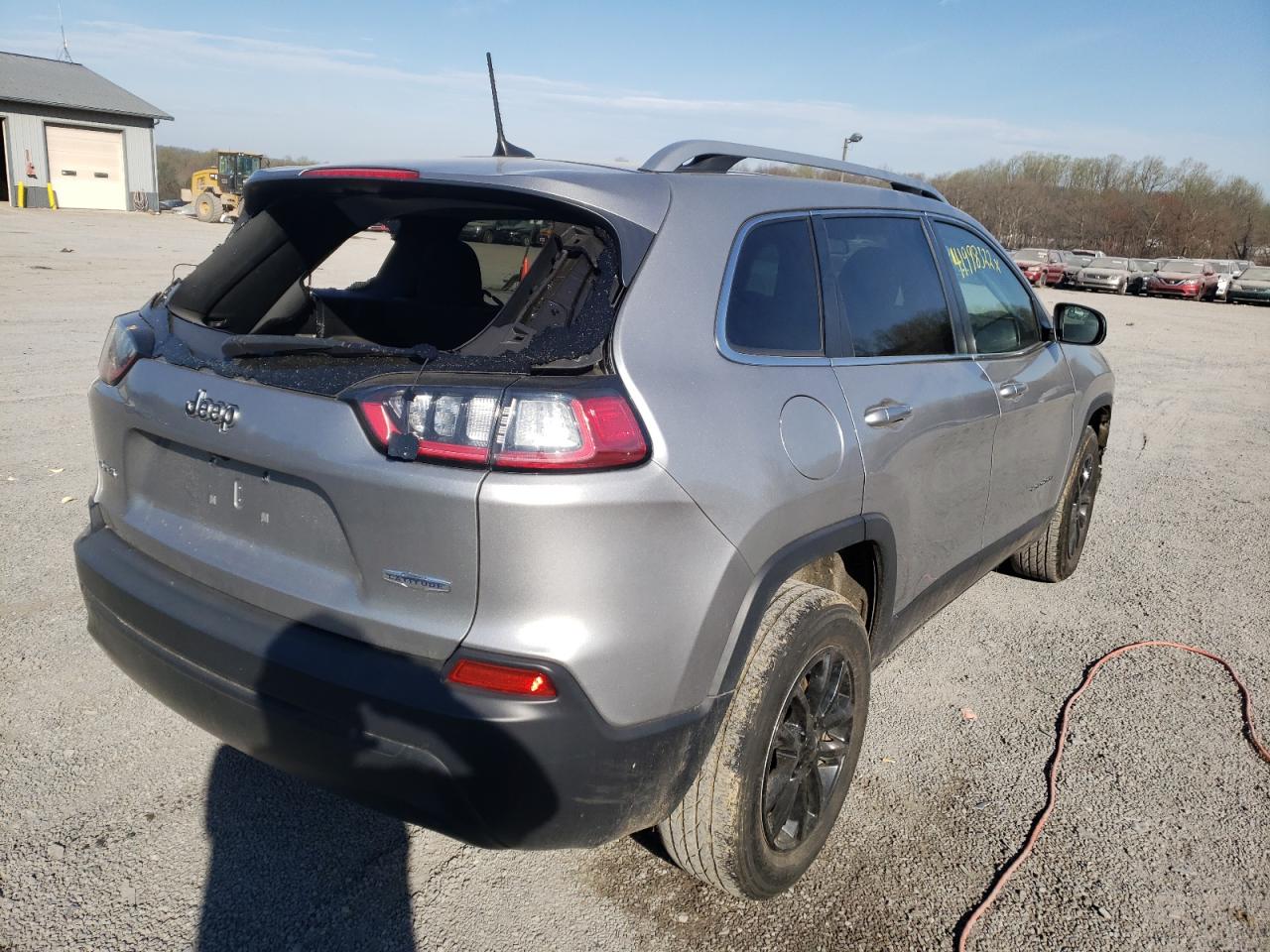 Photo 4 from auction – 2019 JEEP CHEROKEE L with VIN 1C4PJMCBXKD164089