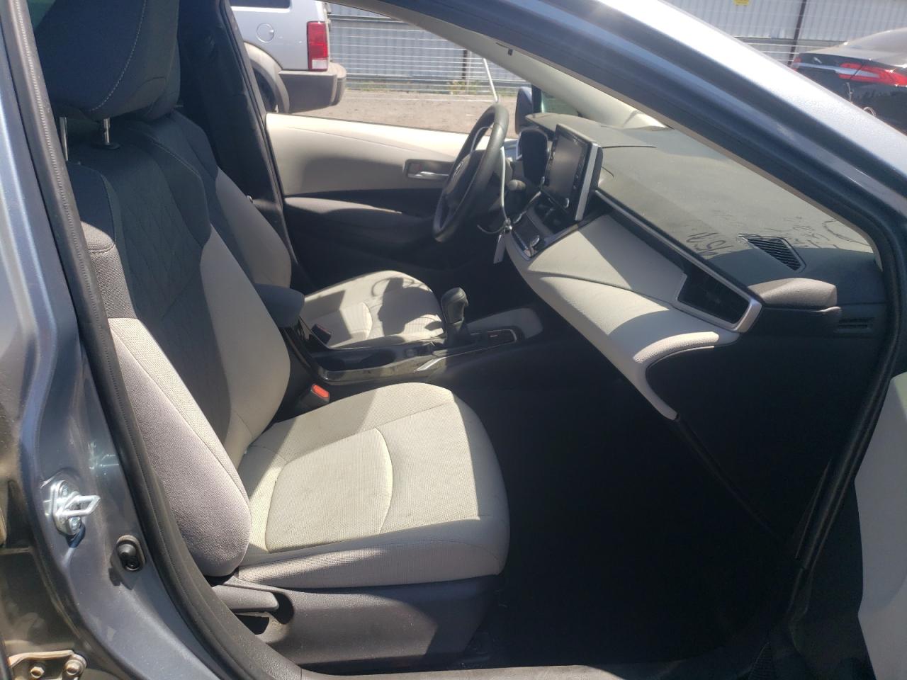 Photo 5 from auction – 2021 TOYOTA COROLLA LE with VIN JTDEPMAE6MJ144073
