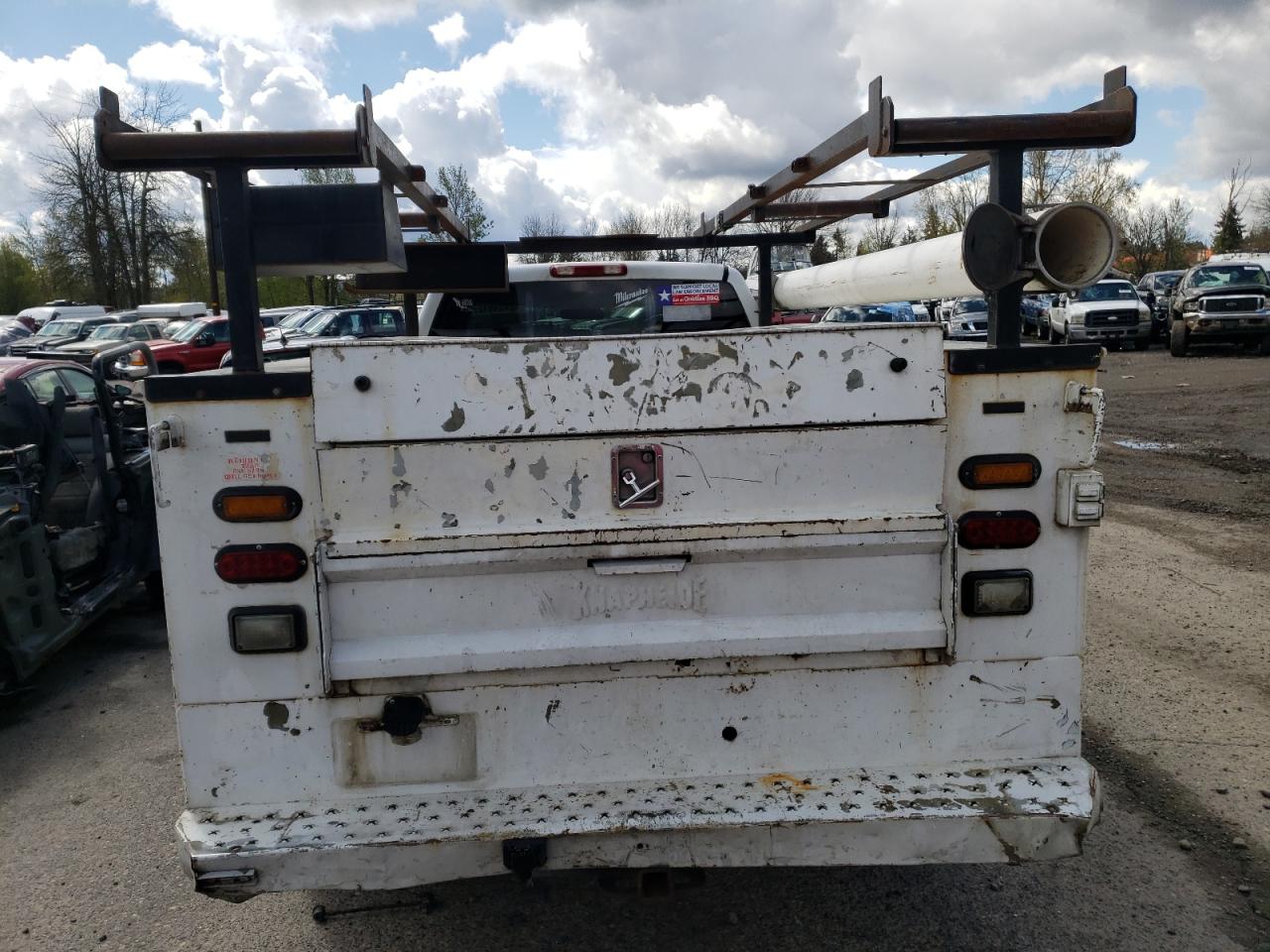 Photo 6 from auction – 2004 CHEVROLET SILVERADO with VIN 1GBHC24294E272819
