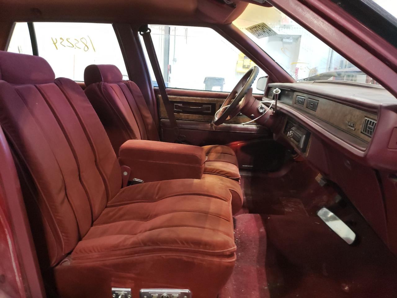Photo 5 from auction – 1991 BUICK LESABRE LI with VIN 1G4HR54C0MH446923