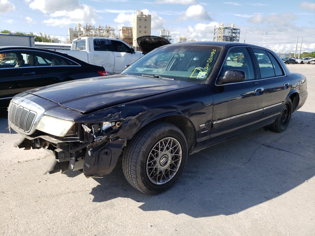 Photo 2 from auction – 2001 MERCURY GRAND MARQ with VIN 2MEFM74W11X670275