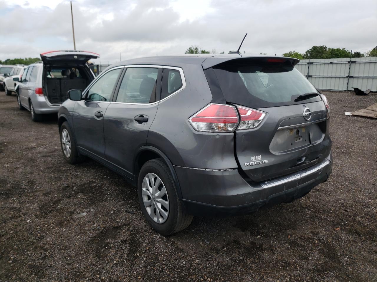 Photo 3 from auction – 2016 NISSAN ROGUE S with VIN KNMAT2MT0GP644630