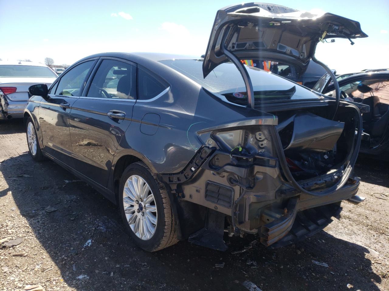 Photo 3 from auction – 2015 FORD FUSION SE with VIN 3FA6P0LU0FR131772