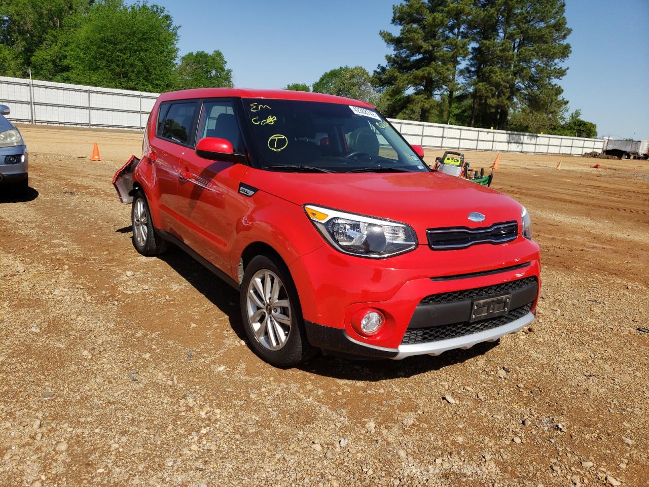 KIA SOUL + 2018 with VIN KNDJP3A53J7540222 - Photo from auction