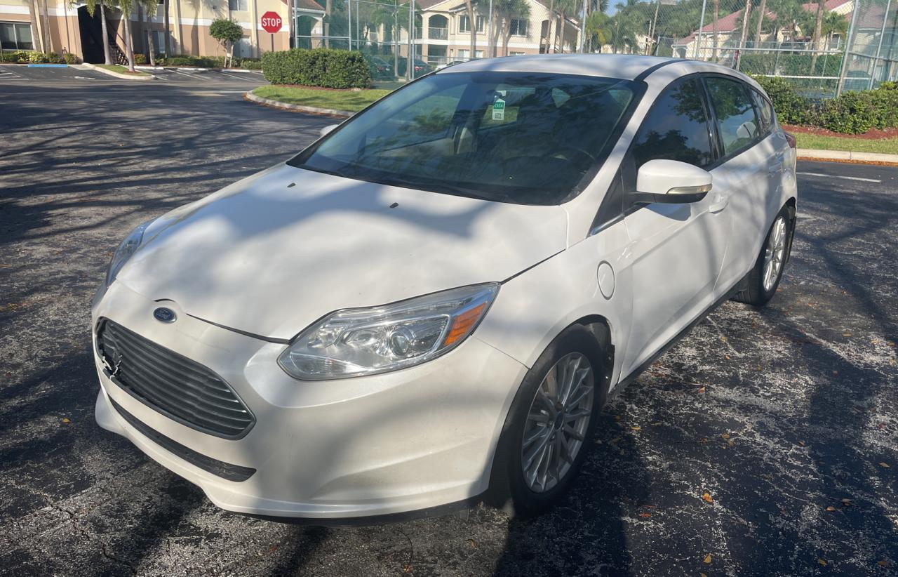 Photo 2 from auction – 2014 FORD FOCUS BEV with VIN 1FADP3R43EL366633