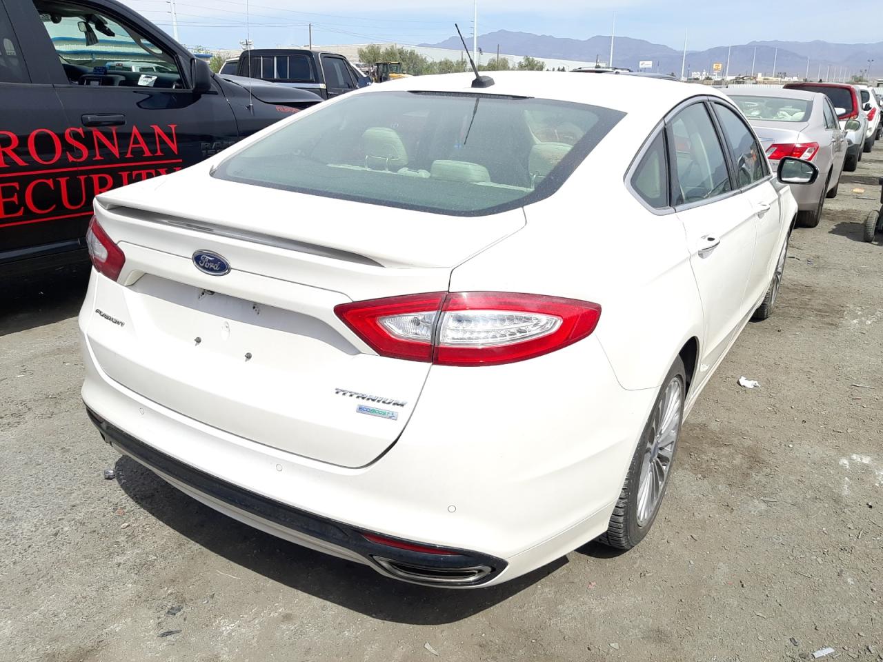 Photo 4 from auction – 2015 FORD FUSION TIT with VIN 3FA6P0K95FR310192