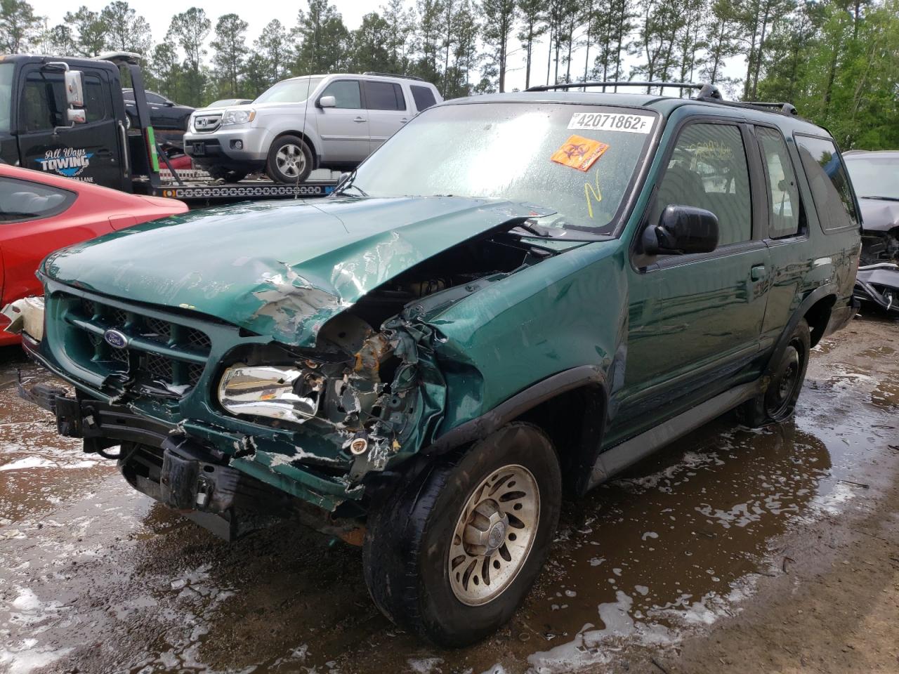 Photo 2 from auction – 1999 FORD EXPLORER with VIN 1FMYU22E7XUC01999