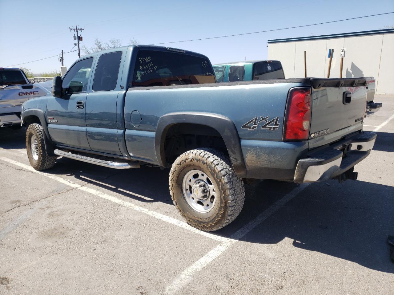Photo 3 from auction – 2006 CHEVROLET SILVERADO with VIN 1GCHK29D86E232954