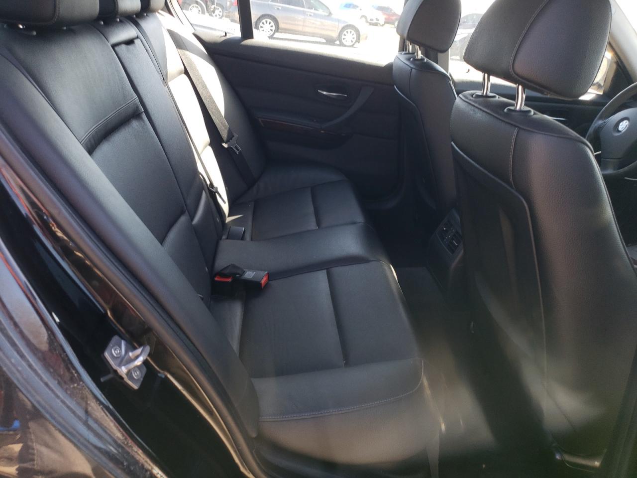 Photo 6 from auction – 2011 BMW 328 XI with VIN WBAPK7C50BF196835