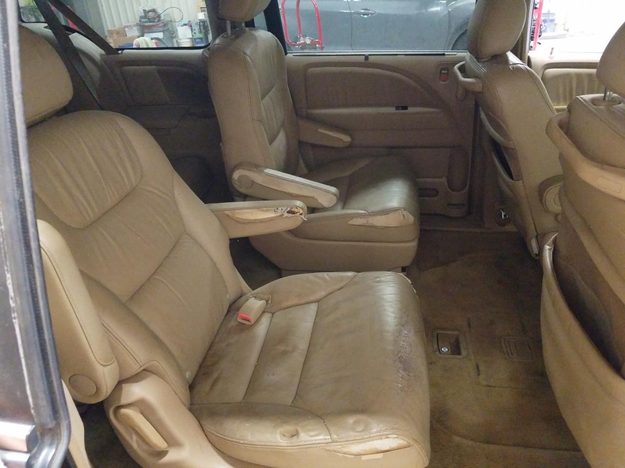 Photo 6 from auction – 2006 HONDA ODYSSEY EX with VIN 5FNRL38786B417992