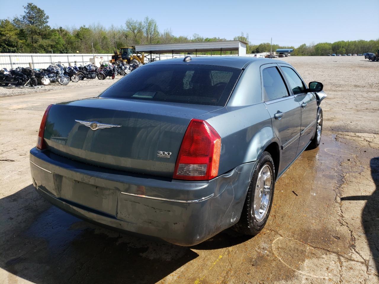 Photo 4 from auction – 2005 CHRYSLER 300 TOURIN with VIN 2C3JA53G95H649763
