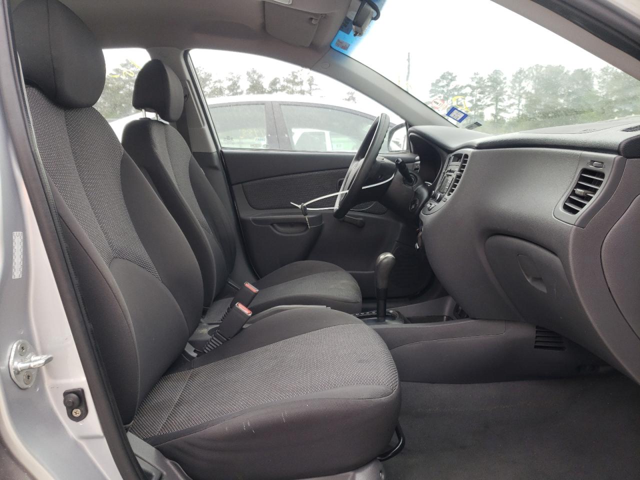 Photo 5 from auction – 2009 KIA RIO BASE with VIN KNADE223796495374