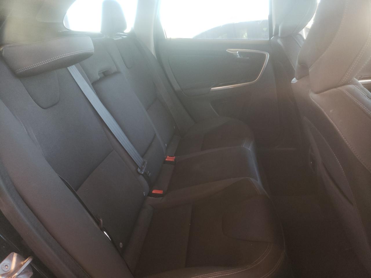 Photo 6 from auction – 2015 VOLVO XC60 T5 with VIN YV440MDJ6F2681965