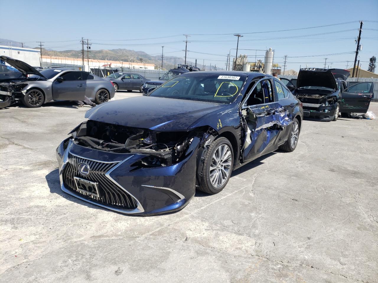 Photo 2 from auction – 2020 LEXUS ES 300H with VIN 58AD21B1XLU012133