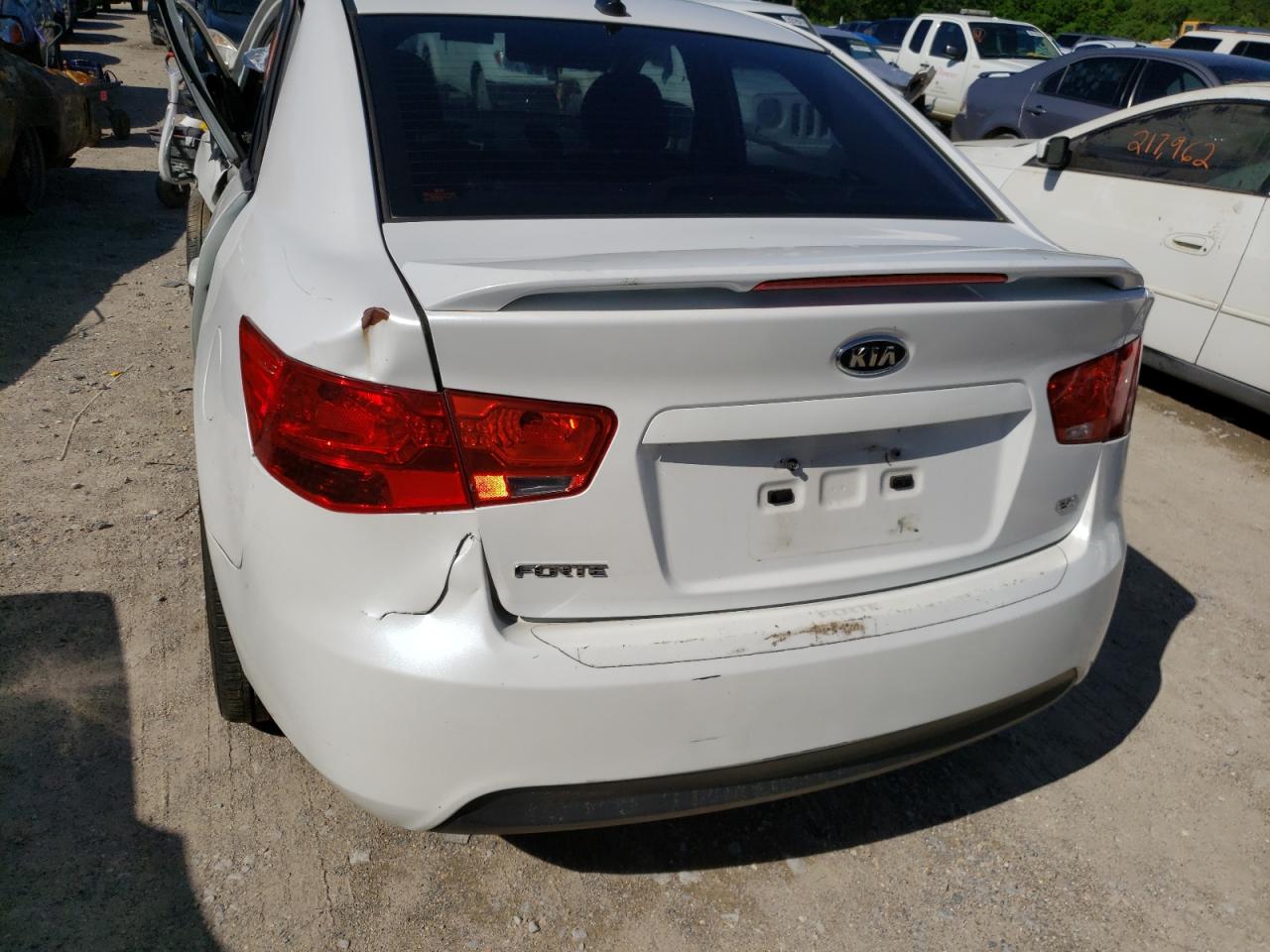 Photo 10 from auction – 2012 KIA FORTE EX with VIN KNAFU4A29C5615673