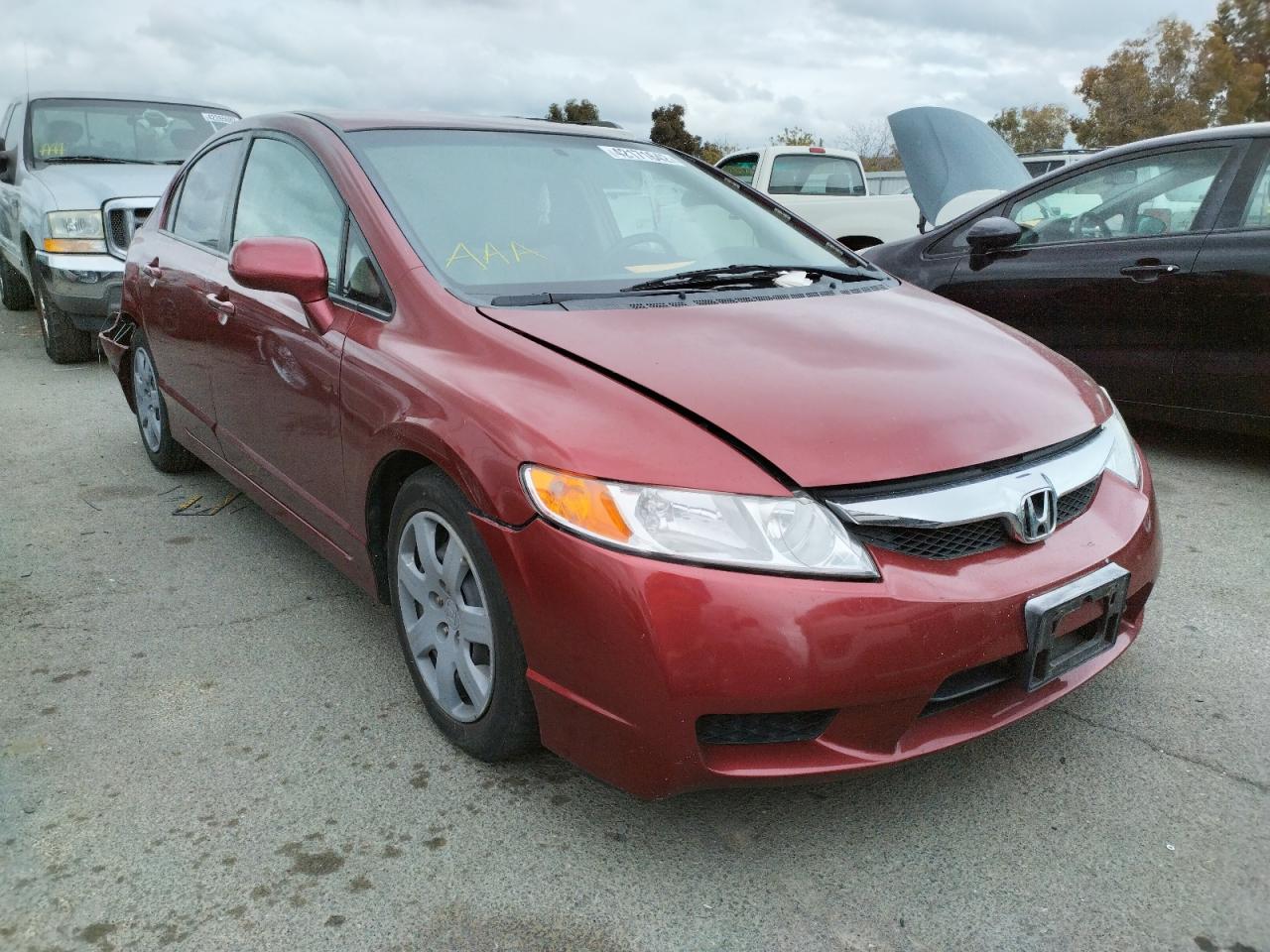 HONDA CIVIC LX 2011 with VIN 2HGFA1F58BH549770 - Photo from auction