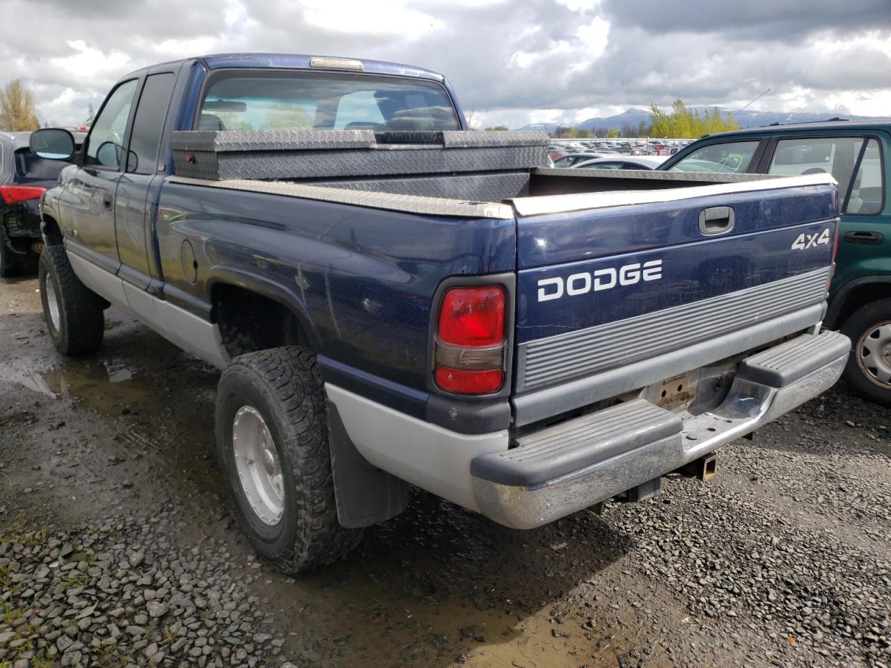 Photo 3 from auction – 2000 DODGE RAM 1500 with VIN 3B7HF13Z8YG117205