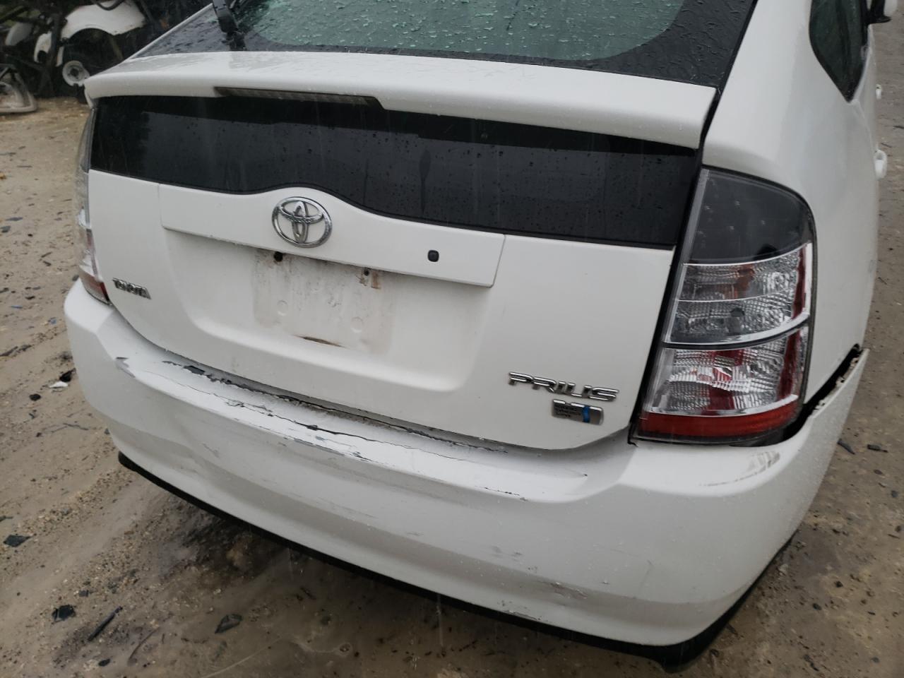 Photo 9 from auction – 2005 TOYOTA PRIUS with VIN JTDKB20U153067942