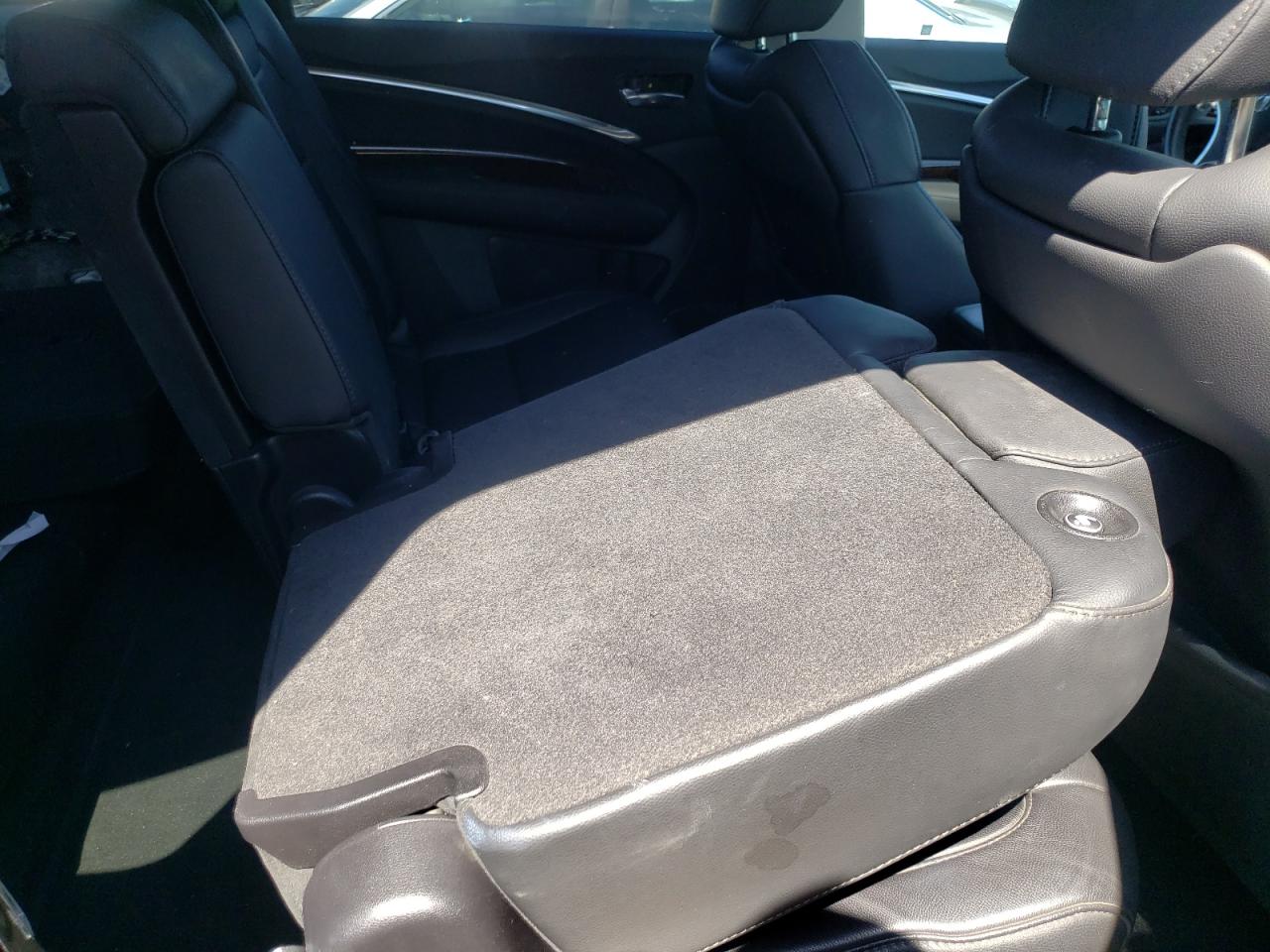 Photo 6 from auction – 2017 ACURA MDX with VIN 5FRYD3H37HB007479