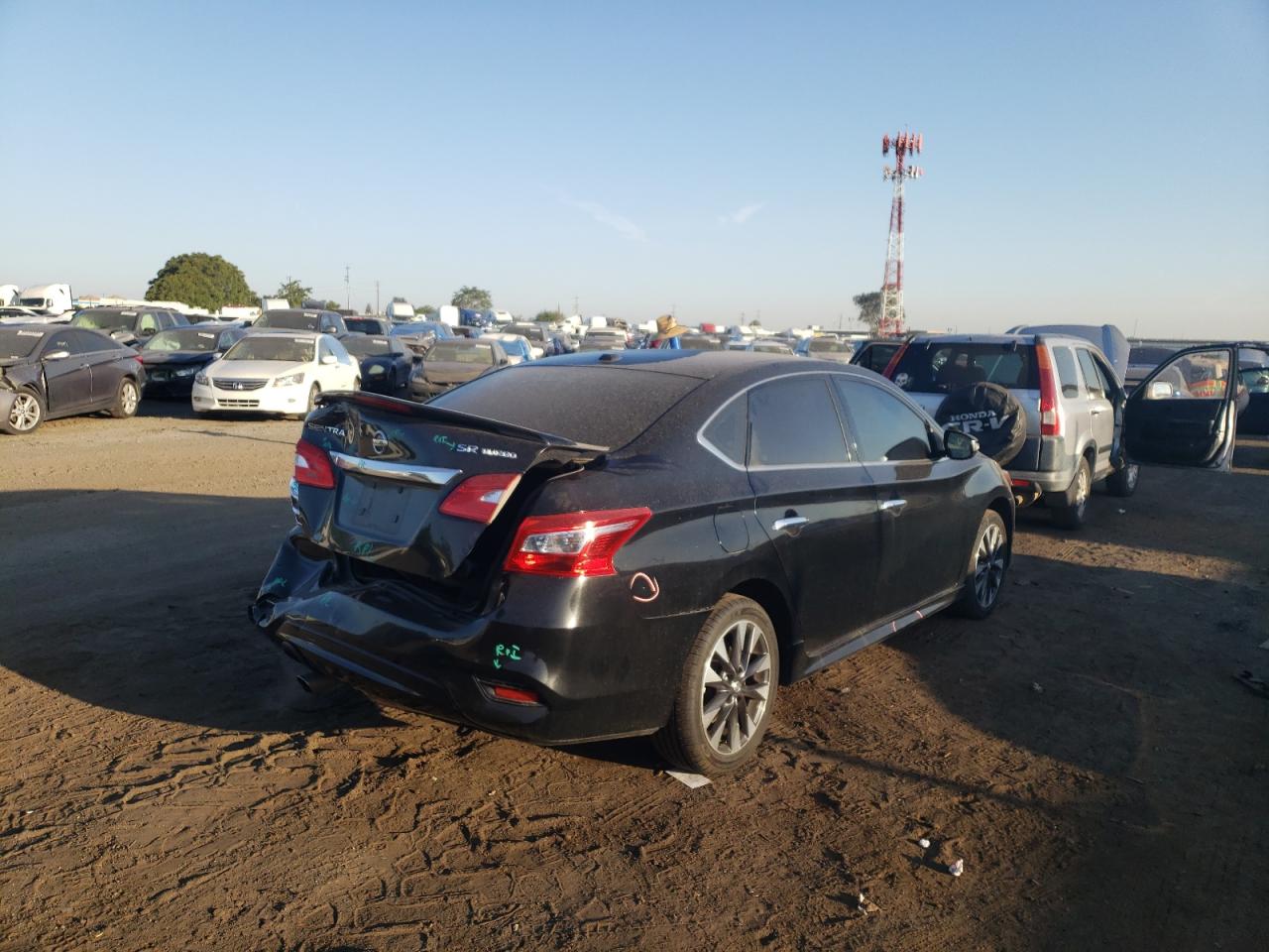 Photo 4 from auction – 2017 NISSAN SENTRA SR with VIN 3N1CB7AP3HY252647