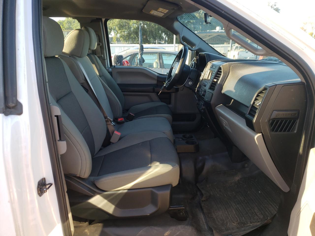 Photo 5 from auction – 2015 FORD F150 SUPER with VIN 1FTEX1C85FKE06054