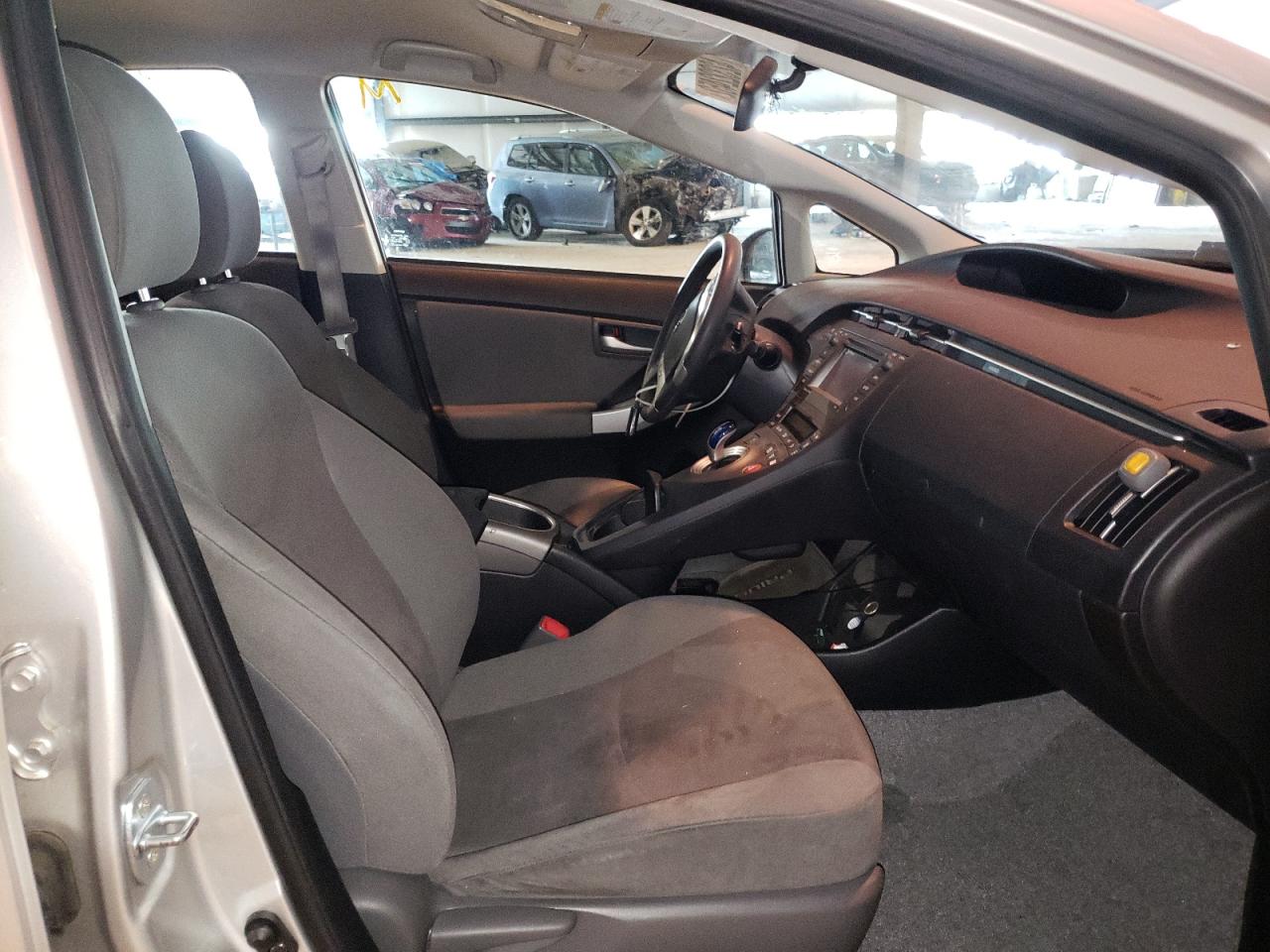 Photo 5 from auction – 2012 TOYOTA PRIUS with VIN JTDKN3DU6C5429322
