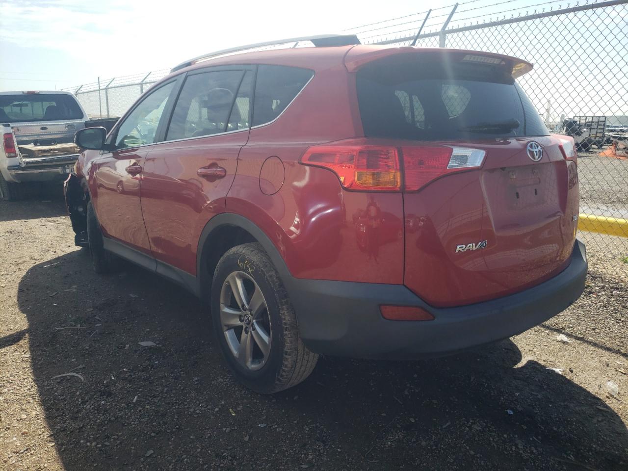 Photo 3 from auction – 2015 TOYOTA RAV4 XLE with VIN 2T3WFREV4FW140252