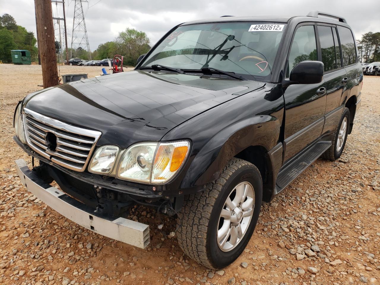 Photo 2 from auction – 2004 LEXUS LX 470 with VIN JTJHT00W943538583