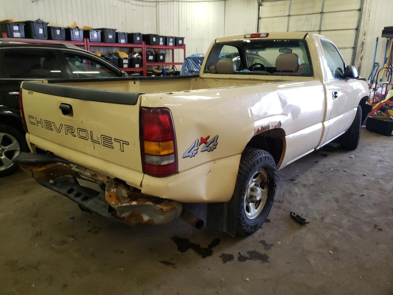 Photo 4 from auction – 2001 CHEVROLET SILVERADO with VIN 1GCEK14T21Z225771