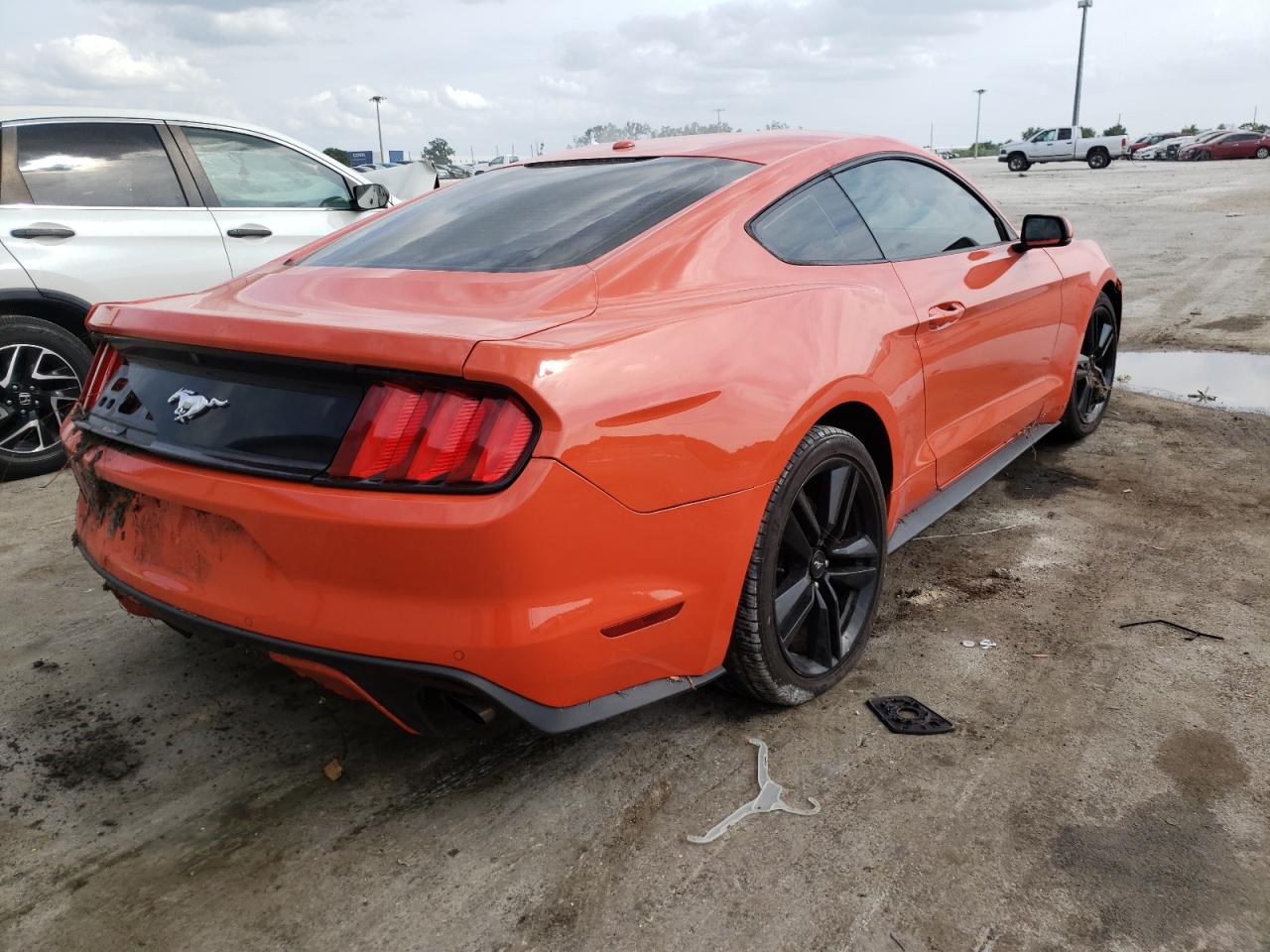 Photo 4 from auction – 2016 FORD MUSTANG with VIN 1FA6P8TH0G5294668