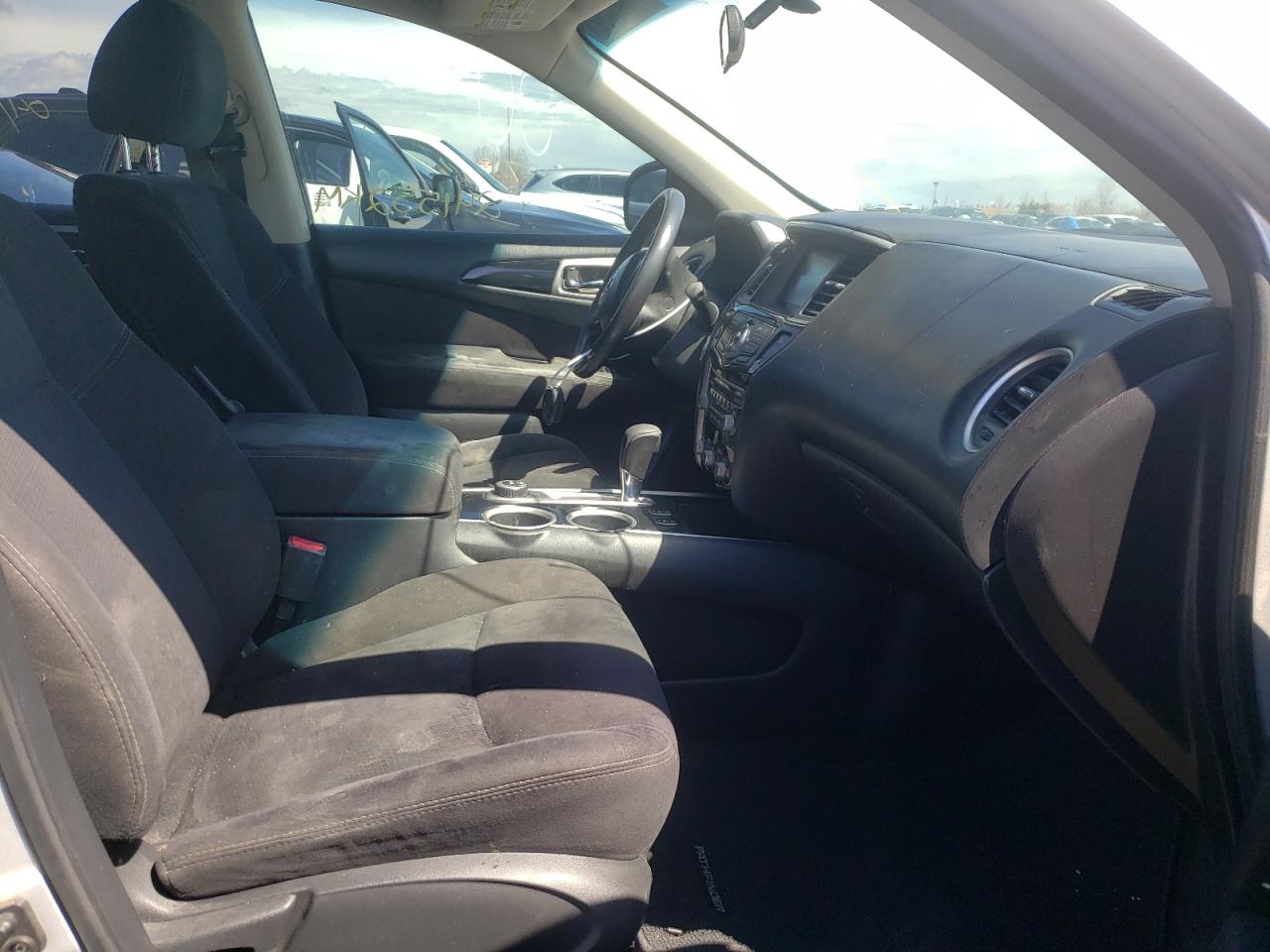 Photo 5 from auction – 2014 NISSAN PATHFINDER with VIN 5N1AR2MM4EC600685