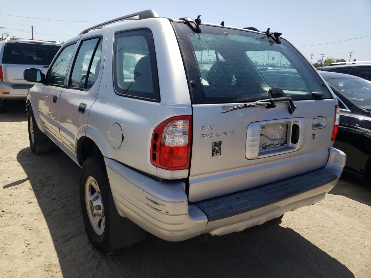 Photo 3 from auction – 2000 ISUZU RODEO S with VIN 4S2CK58W3Y4347702