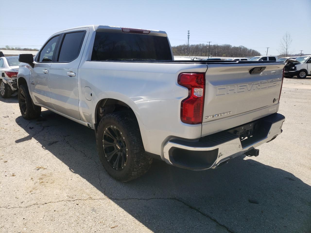 Photo 3 from auction – 2019 CHEVROLET SILVERADO with VIN 1GCUYDED4KZ136479