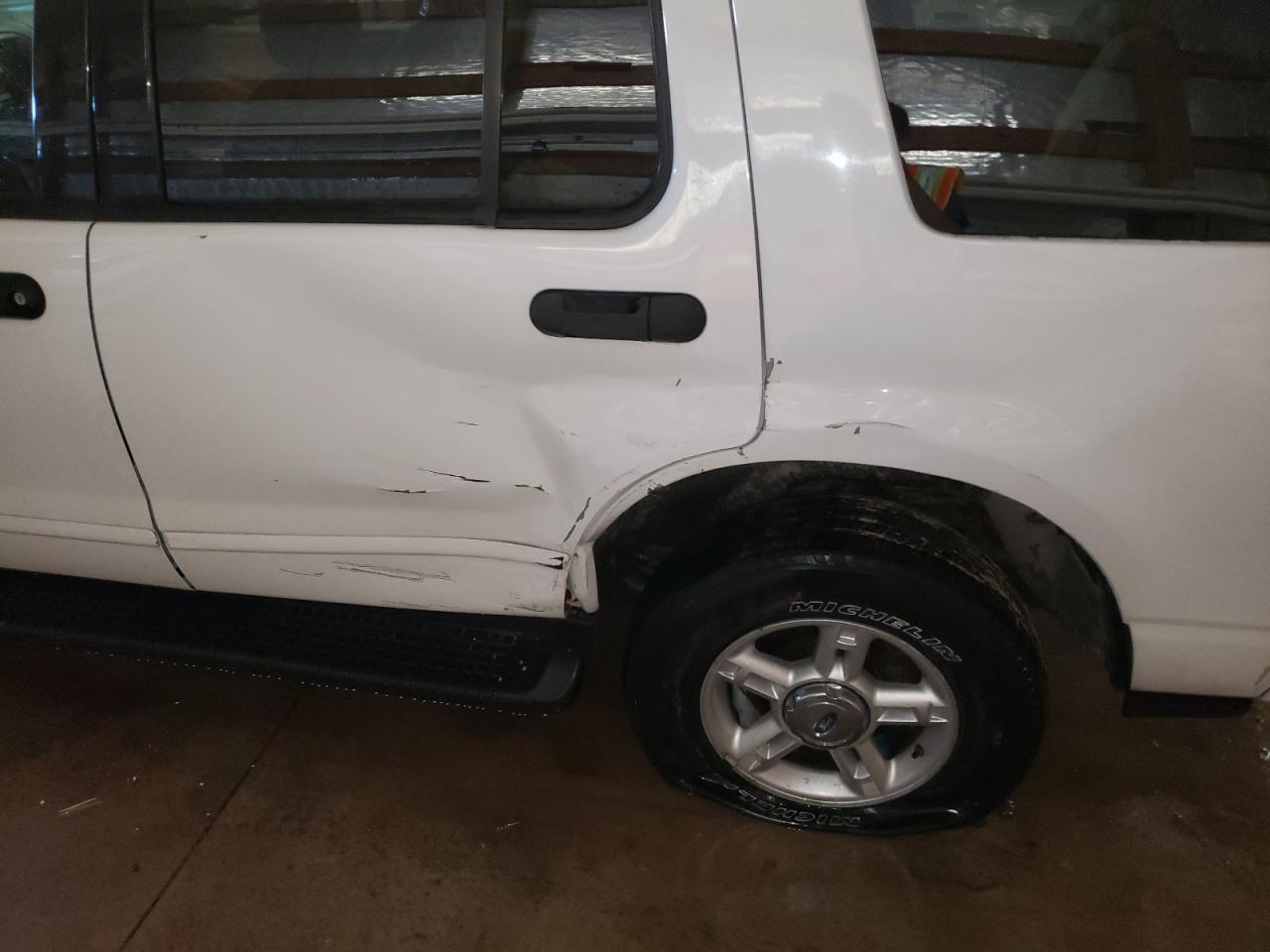 Photo 9 from auction – 2005 FORD EXPLORER X with VIN 1FMZU73E55ZA19590