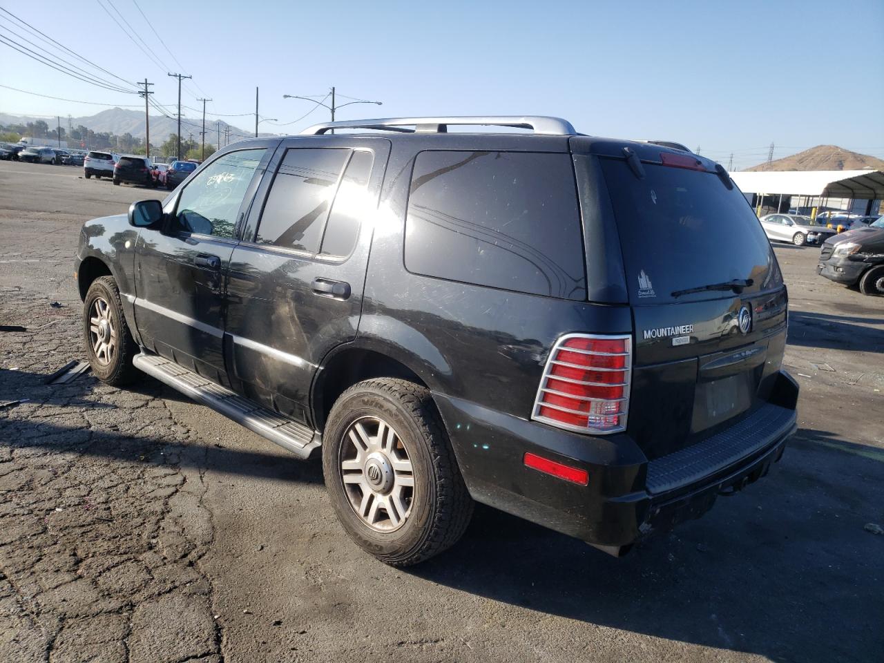 Photo 3 from auction – 2004 MERCURY MOUNTAINEE with VIN 4M2DU66K74ZJ28815