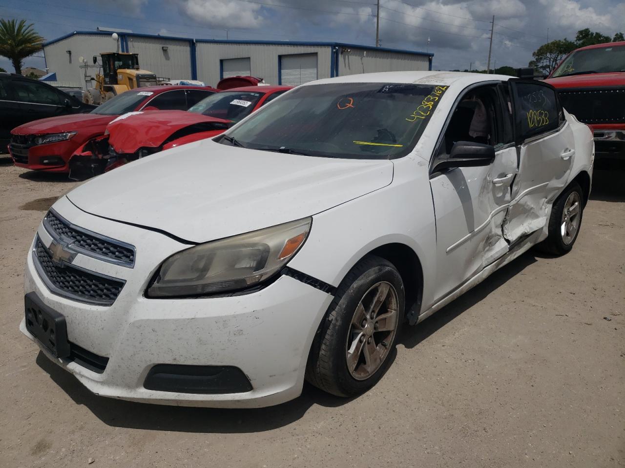 Photo 2 from auction – 2013 CHEVROLET MALIBU LS with VIN 1G11B5SA5DF156399
