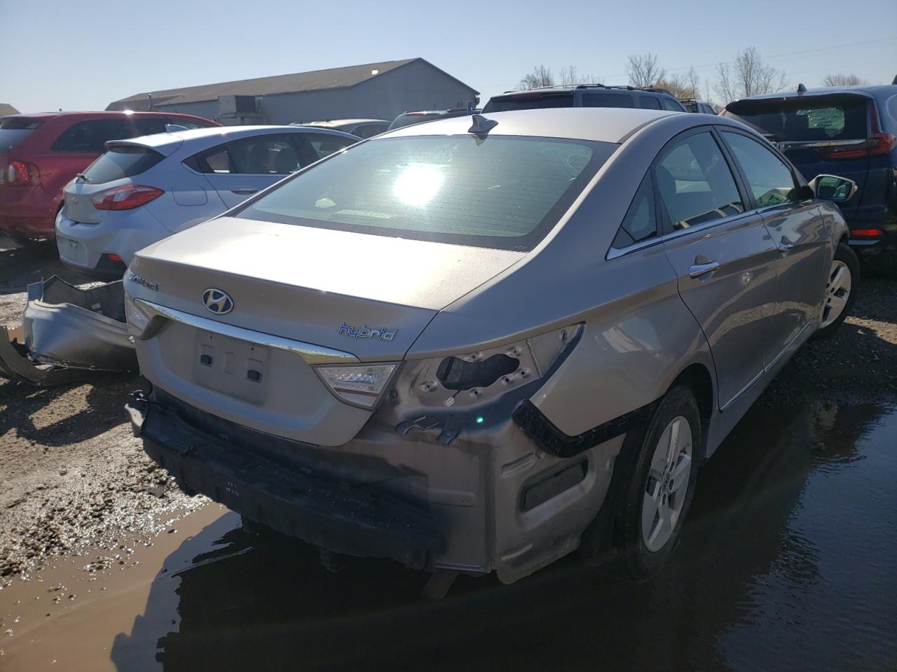 Photo 4 from auction – 2012 HYUNDAI SONATA with VIN KMHEC4A48CA026586