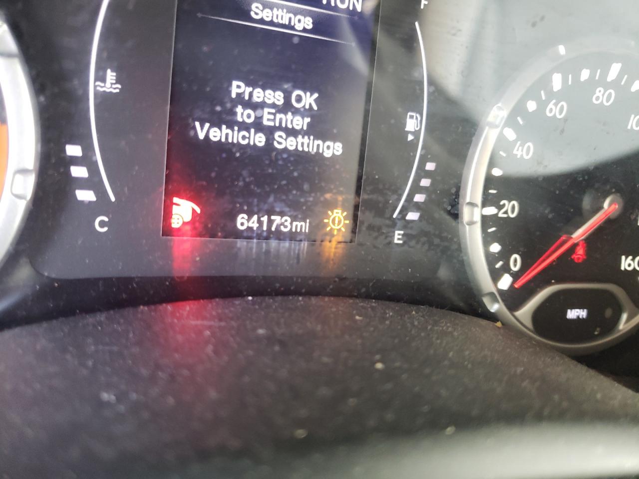 Photo 8 from auction – 2018 JEEP RENEGADE L with VIN ZACCJABB0JPH25110