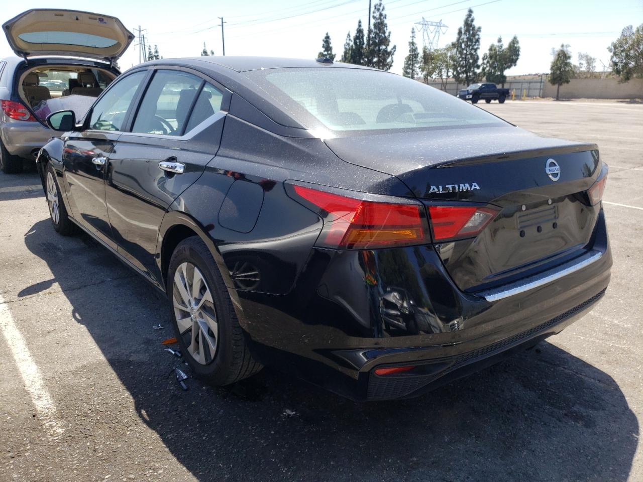 Photo 3 from auction – 2020 NISSAN ALTIMA S with VIN 1N4BL4BV7LC284722