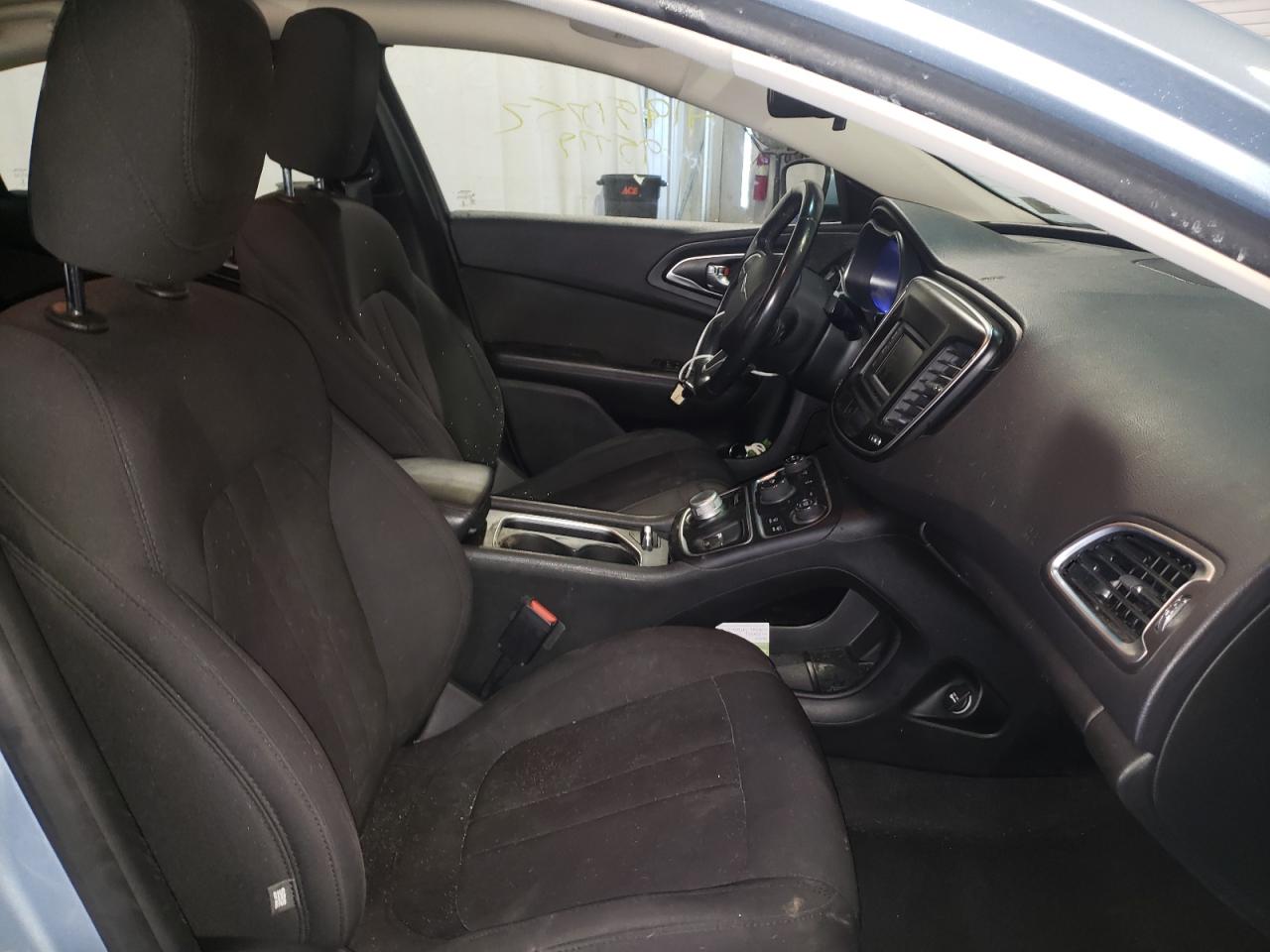 Photo 15 from auction – 2015 CHRYSLER 200 S with VIN 1C3CCCAB4FN669801