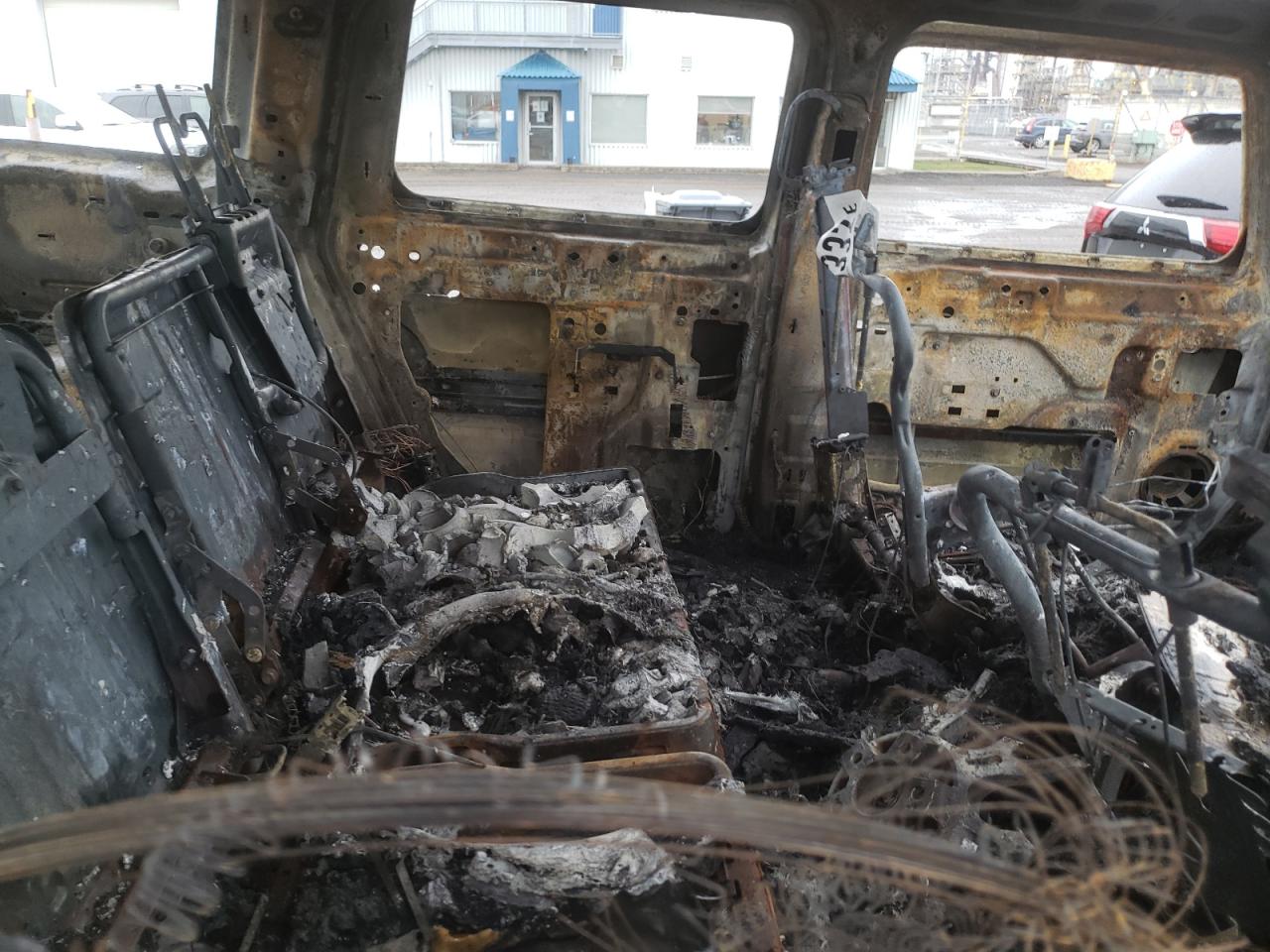 Photo 6 from auction – 2003 HUMMER H2 with VIN 5GRGN23U93H146783