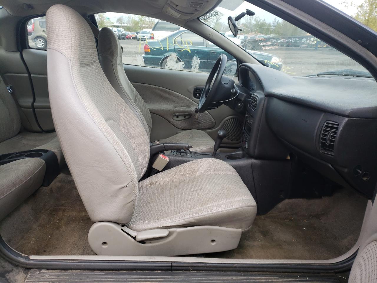 Photo 5 from auction – 2001 SATURN SC1 with VIN 1G8ZP128X1Z292582