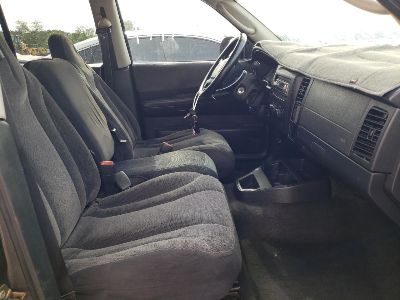 Photo 5 from auction – 2004 DODGE DAKOTA QUA with VIN 1D7HL38K34S742474