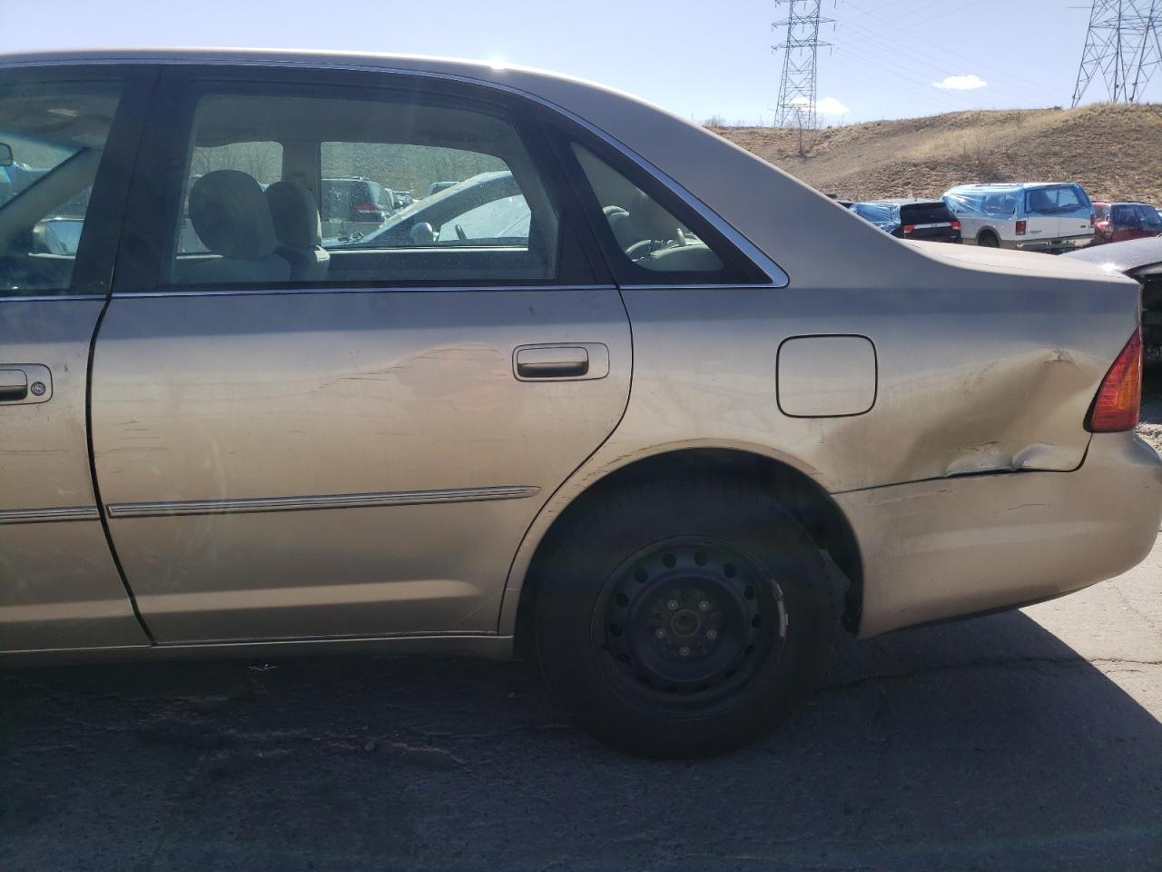 Photo 9 from auction – 2001 TOYOTA AVALON XL with VIN 4T1BF28B31U165605