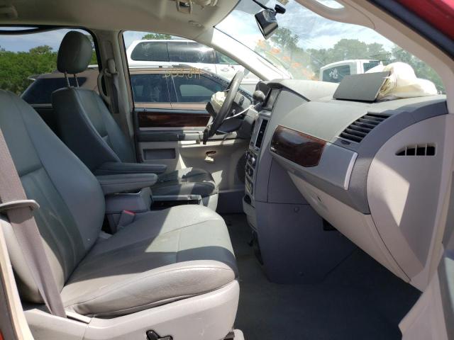Photo 5 from auction – 2010 CHRYSLER TOWN & COU with VIN 2A4RR5D1XAR141446