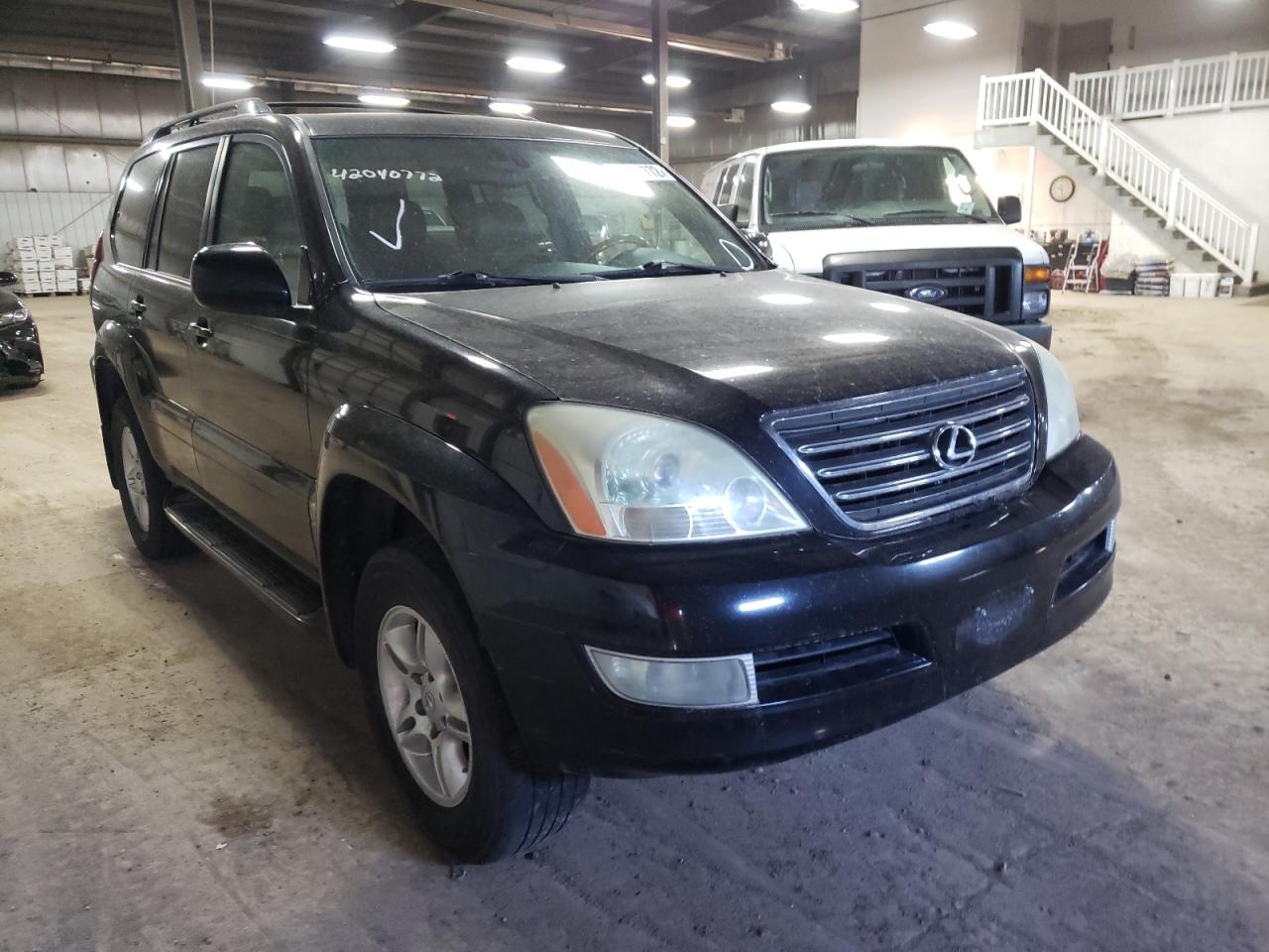 LEXUS GX 470 2004 with VIN JTJBT20X840028995 - Photo from auction