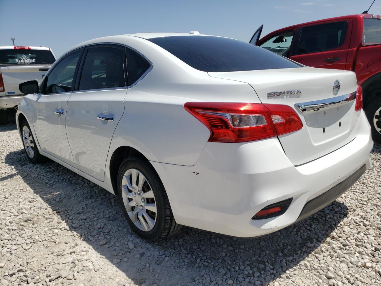 Photo 3 from auction – 2016 NISSAN SENTRA S with VIN 3N1AB7AP3GL640478