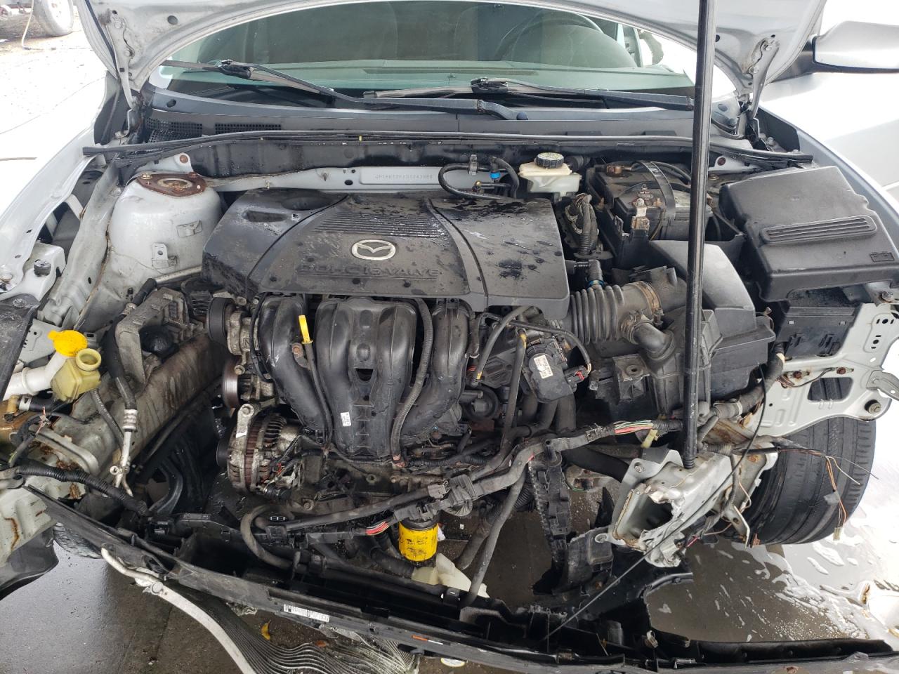 Photo 7 from auction – 2005 MAZDA 3 I with VIN JM1BK12FX51343586