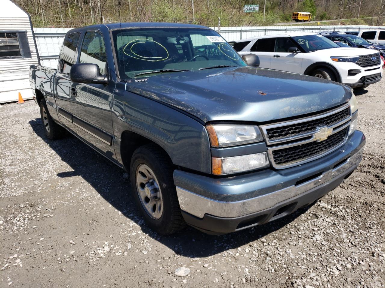 CHEVROLET SILVRK1500 2007 with VIN 2GCEC19V971122369 - Photo from auction